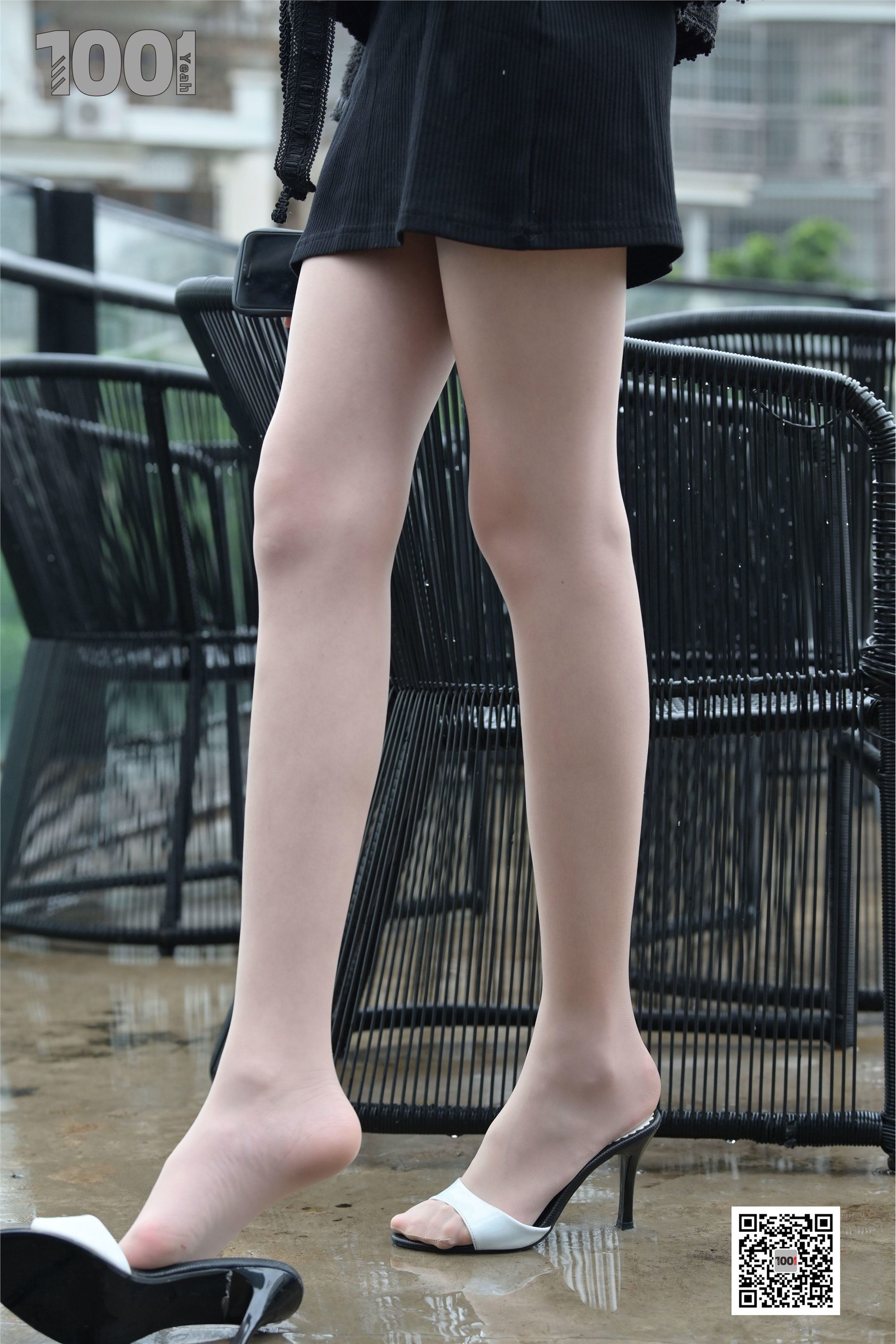 IESS异思趣向  一千零一夜《雨中漫步1》